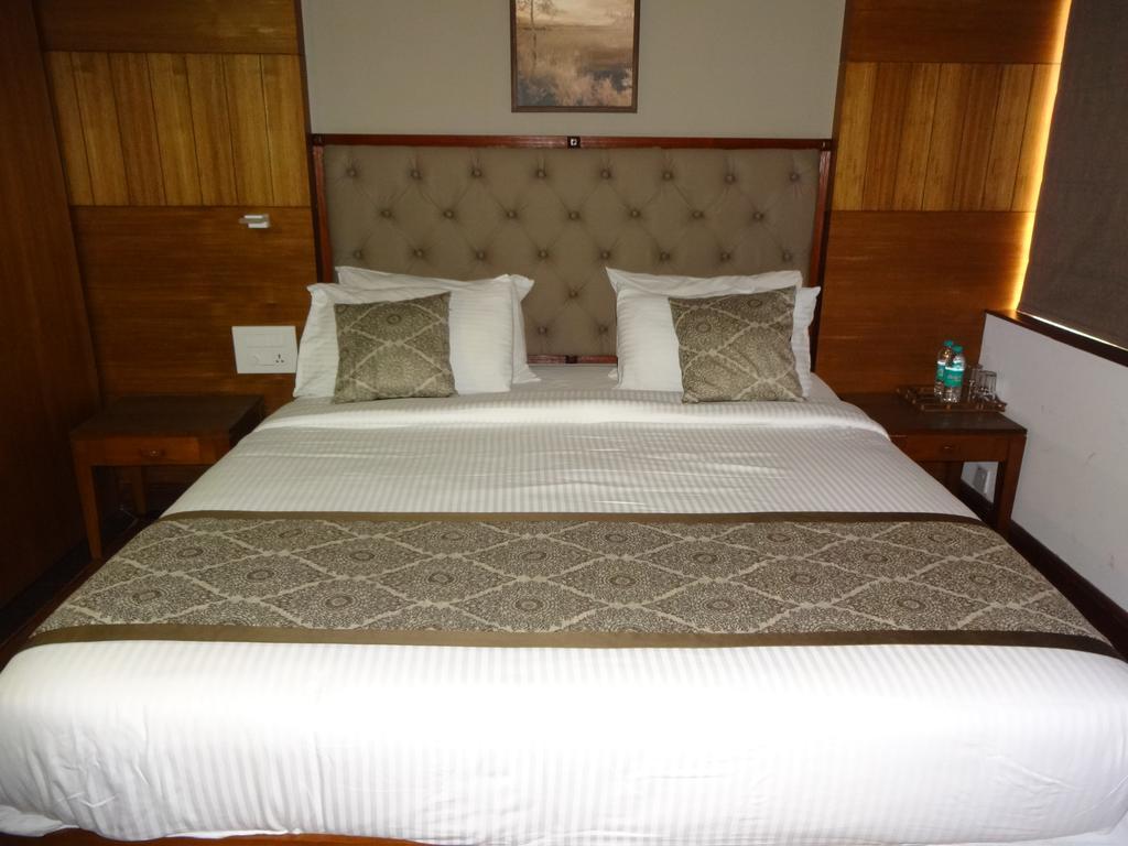Keys Select By Lemon Tree Hotels, Malabar Gate, Kozhikode Bagian luar foto