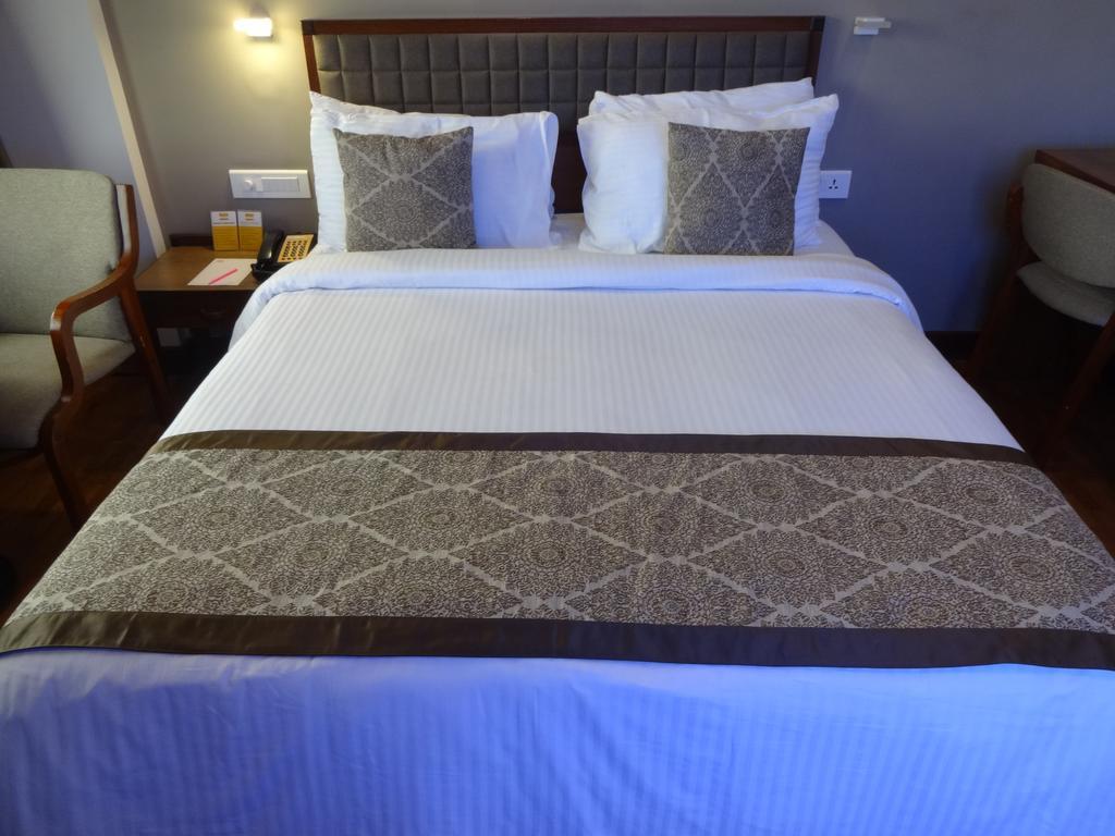 Keys Select By Lemon Tree Hotels, Malabar Gate, Kozhikode Bagian luar foto