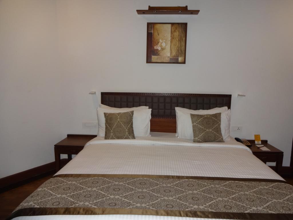 Keys Select By Lemon Tree Hotels, Malabar Gate, Kozhikode Bagian luar foto