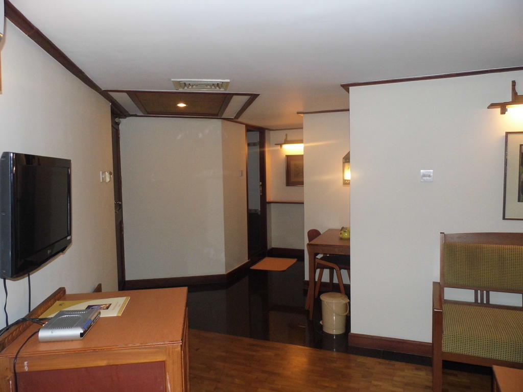 Keys Select By Lemon Tree Hotels, Malabar Gate, Kozhikode Ruang foto