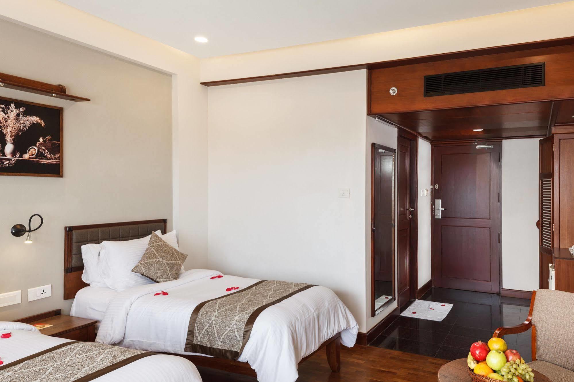 Keys Select By Lemon Tree Hotels, Malabar Gate, Kozhikode Bagian luar foto